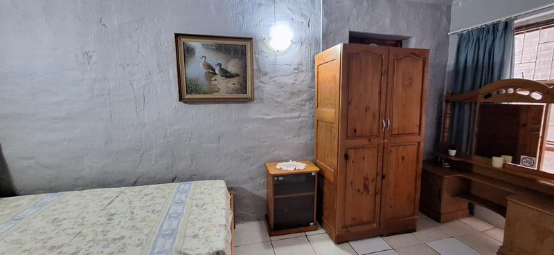 To Let 1 Bedroom Property for Rent in Heiderand Western Cape